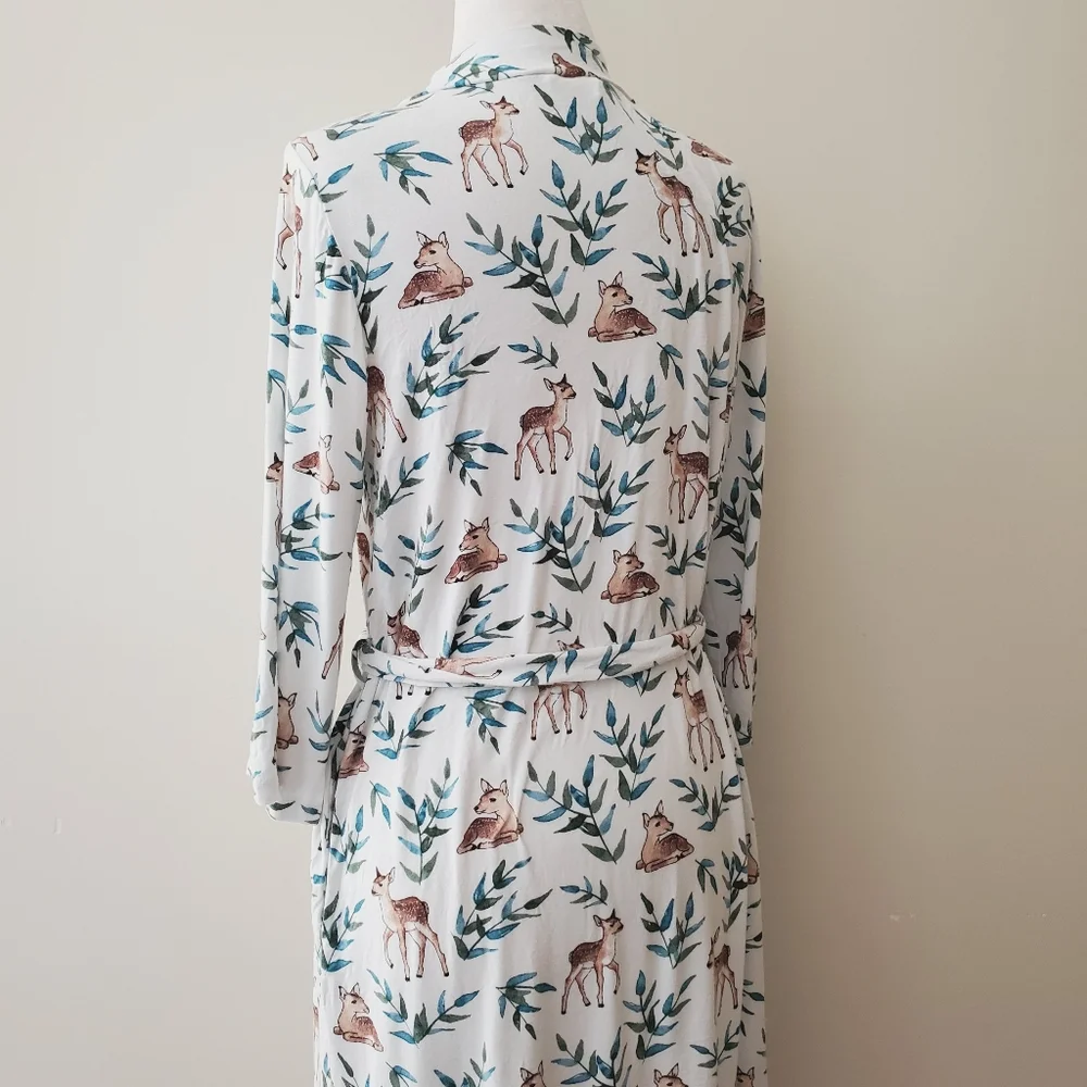 Milkmaid Goods Robe - Picture 9 of 16